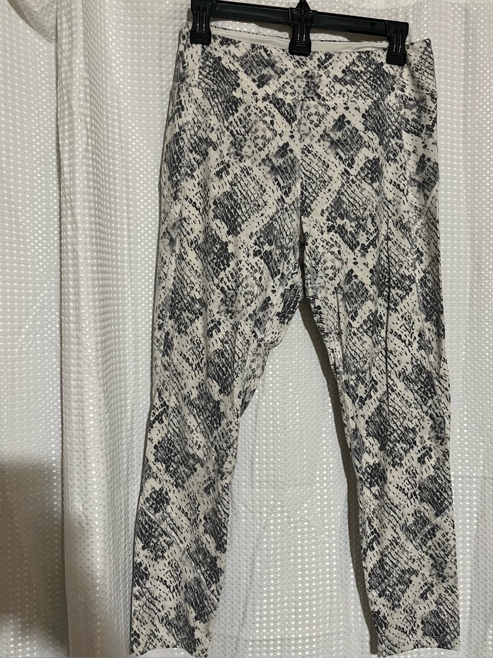PINK Victoria's Secret Black and White Snakeskin Leggings